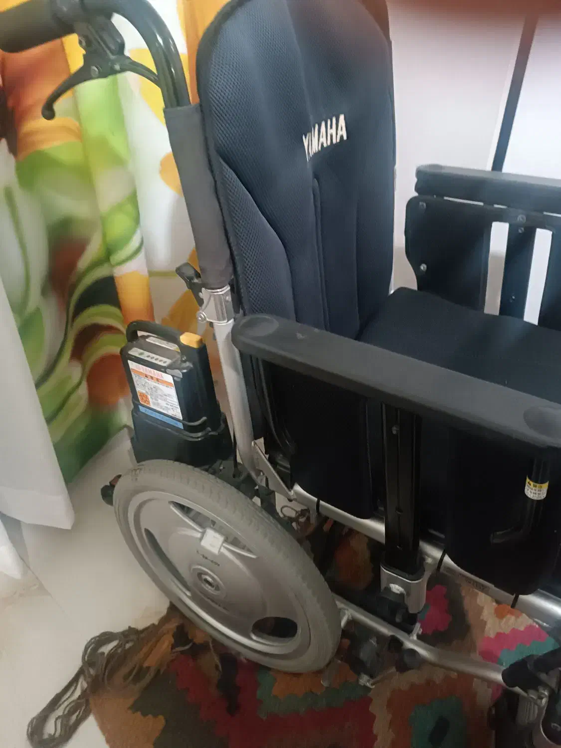 ویلچر برقی یاما ها|پزشکی|فومن, |دیوار