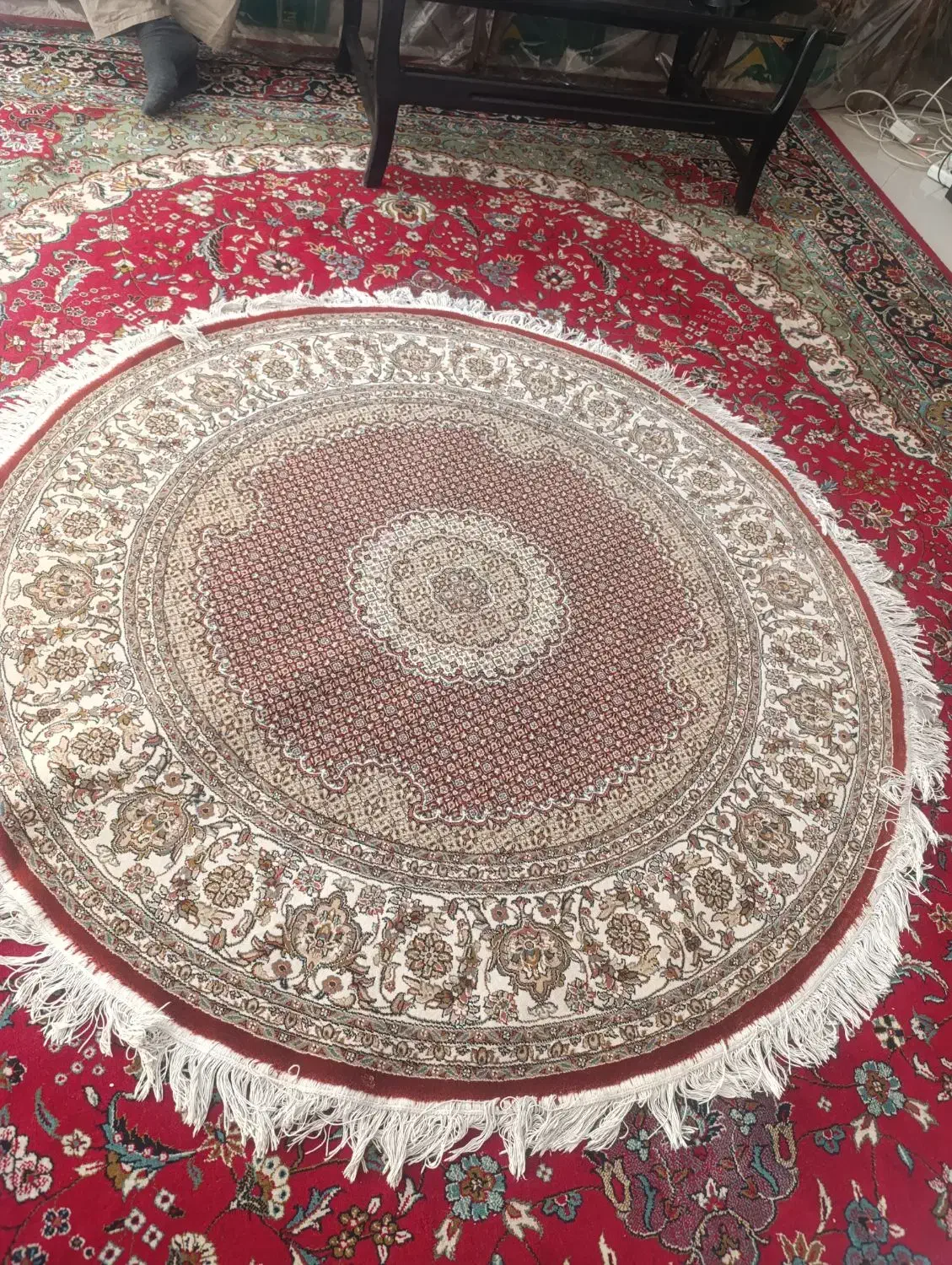 قالیچه لوستر وتعدادی اثاث منزل|تلویزیون و پروژکتور|اصفهان, احمدآباد|دیوار
