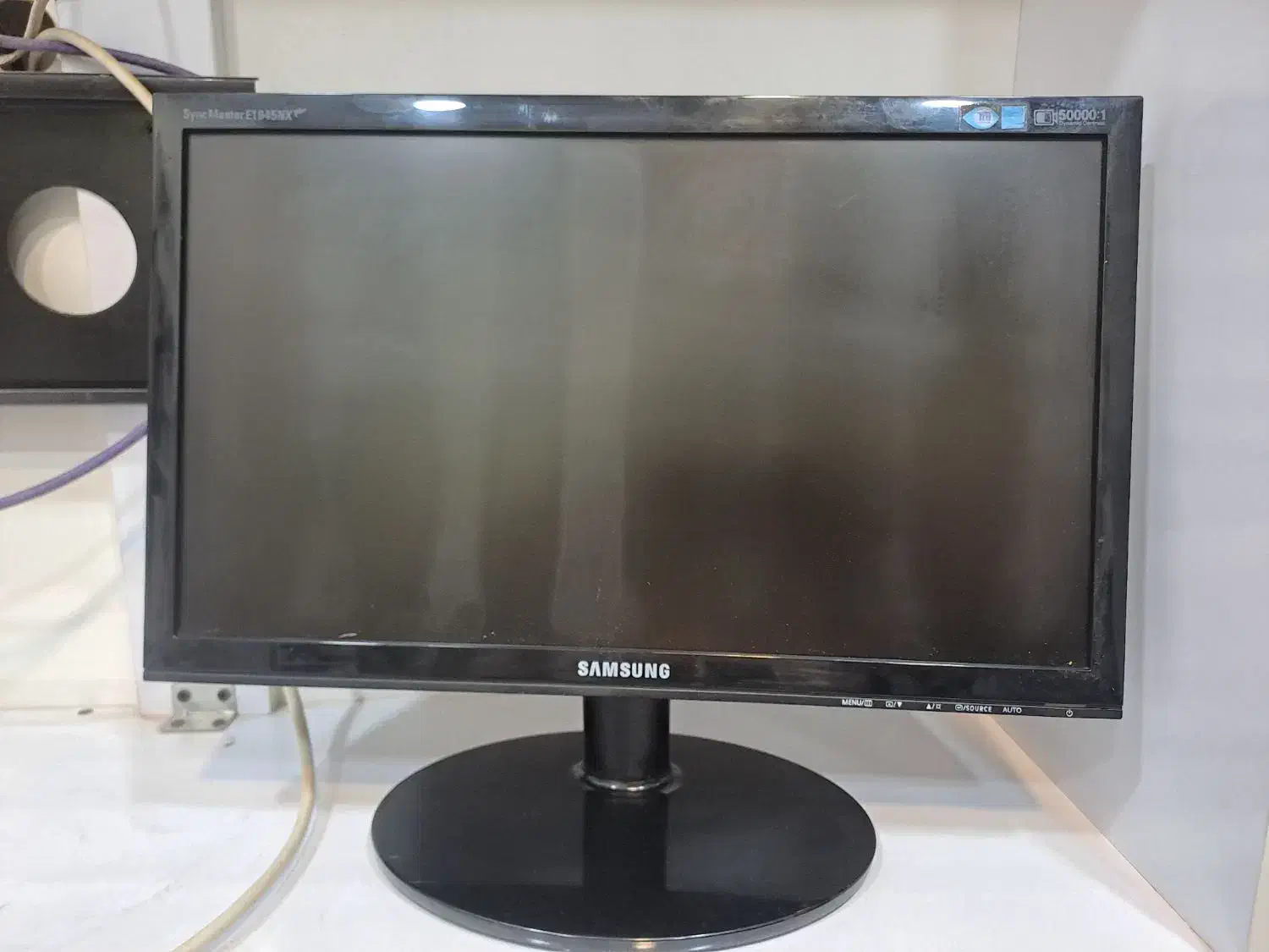 مانیتور ۱۹ اینچ|قطعات و لوازم جانبی رایانه|سراب, |دیوار