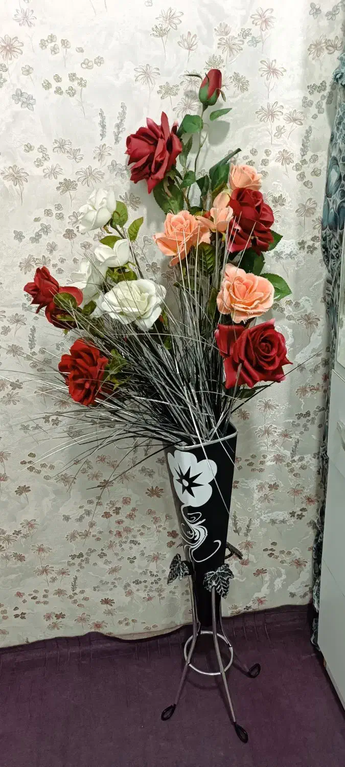 گل و گلدان|گل مصنوعی|قرچک, محمد آباد|دیوار