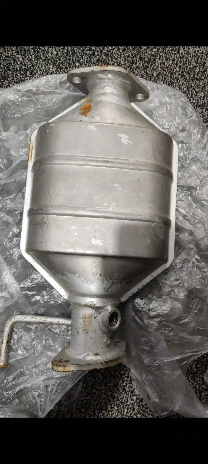 کاتالیز پژو قدیم جنس درجه یک بدون کارکرد|قطعات یدکی و لوازم جانبی|سوسنگرد, |دیوار