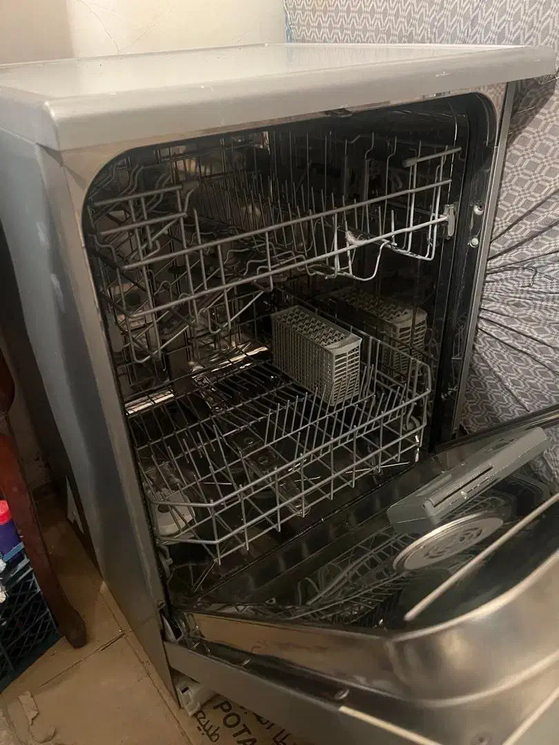 ماشین ظرف شویی مجیک کره ای اصل و پشتی|ماشین ظرفشویی|کرج, مصباح|دیوار