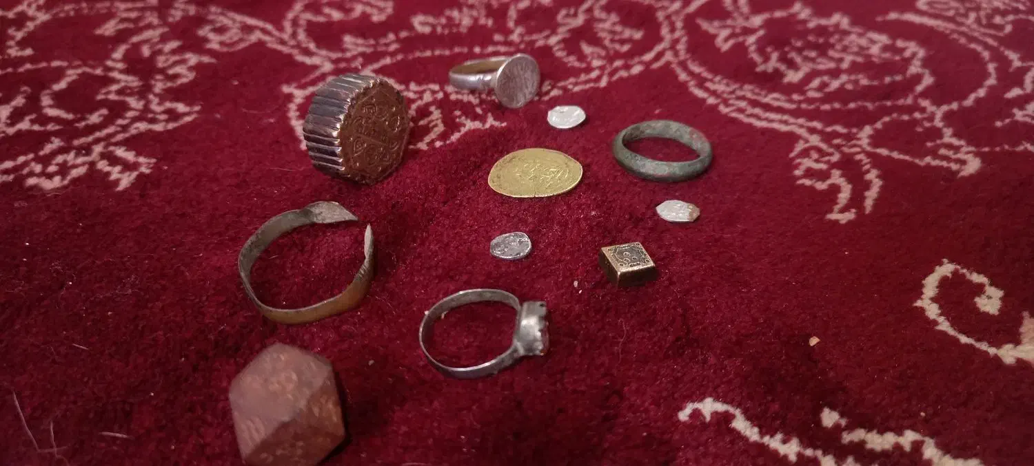 سکه و انگشتر قدیمی کُلکسیونی|کلکسیون اشیاء عتیقه|شیراز, آزادی|دیوار