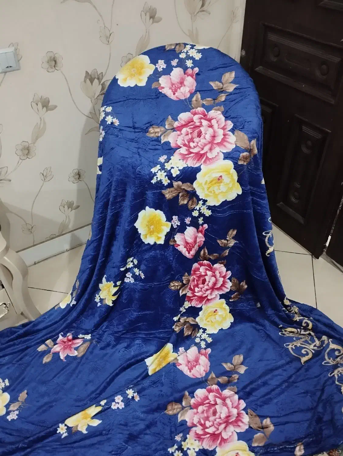 پتو ژله ای گل برجسته لیزری|رختخواب، بالش، پتو|گلستان (تهران), |دیوار