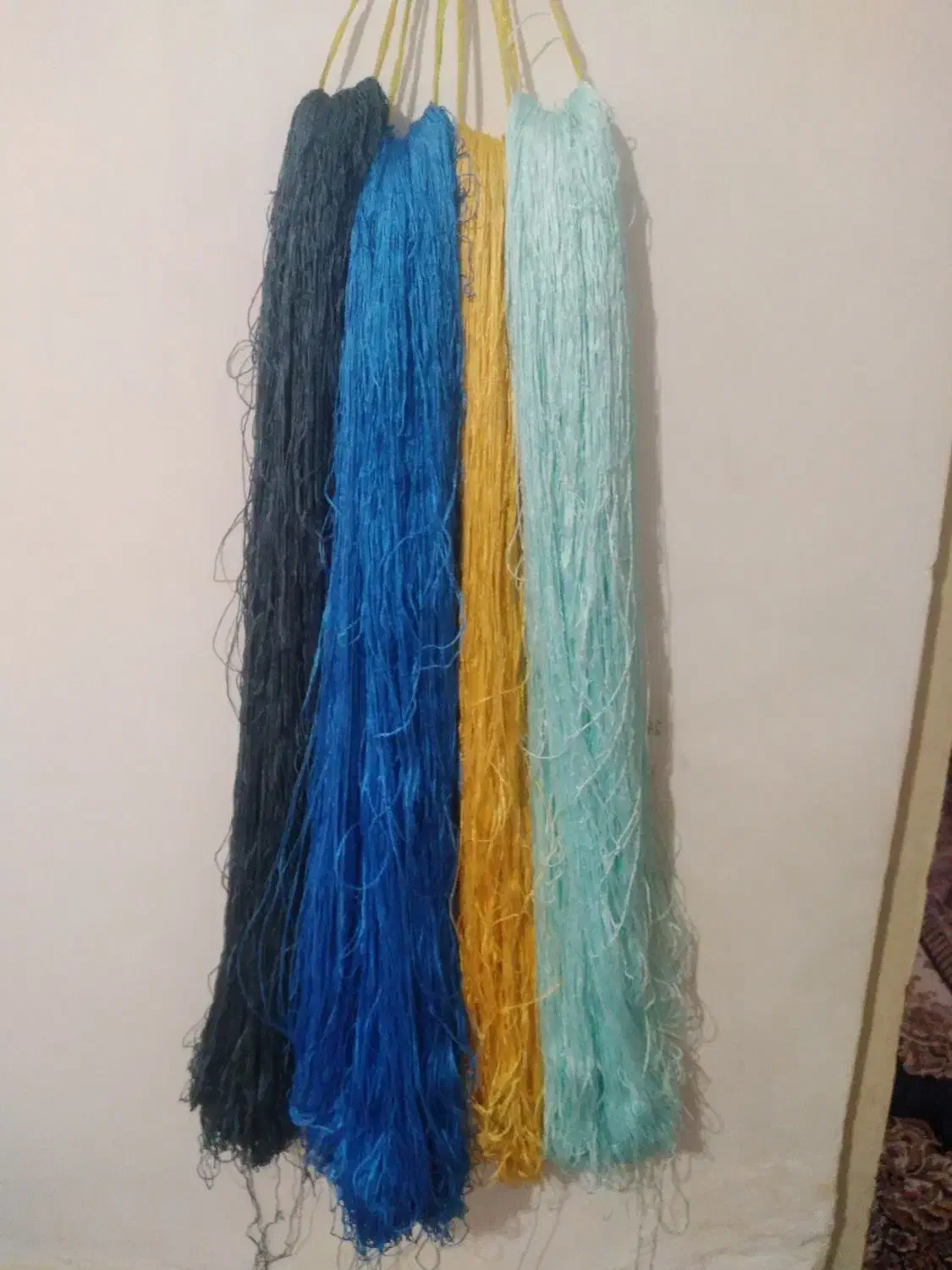 نخ ابریشم|لوازم خیاطی و بافتنی|مراغه, |دیوار