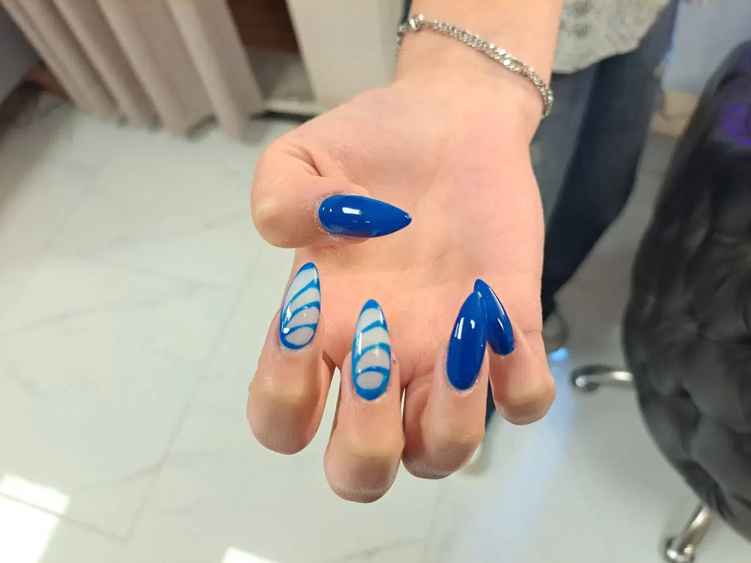 مدل برای کاشت اولیه|خدمات آرایشگری و زیبایی|بابل, |دیوار