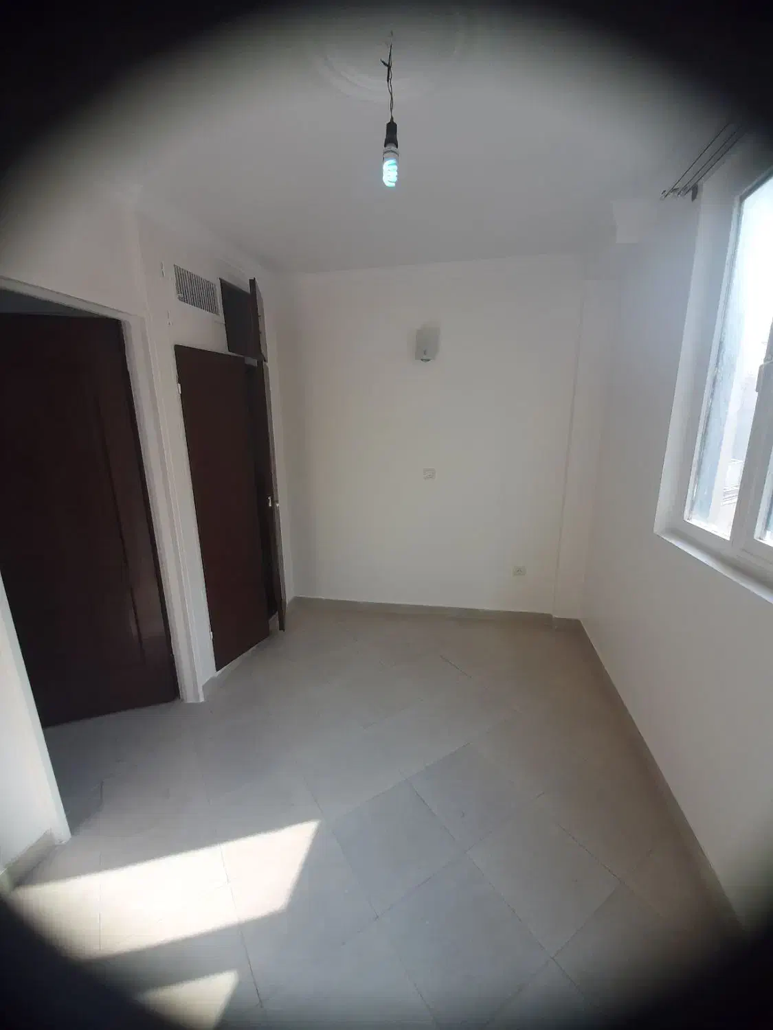 ۶۰ متر ۱خواب ط۳ با پارکینگ پیروزی بلوارنیکنام شرقی