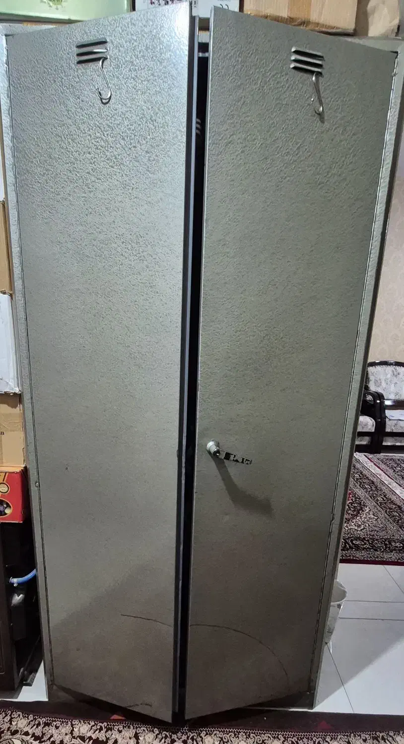 کمد فلزی|جاکفشی، کمد، دراور|اصفهان, ملک‌شهر|دیوار