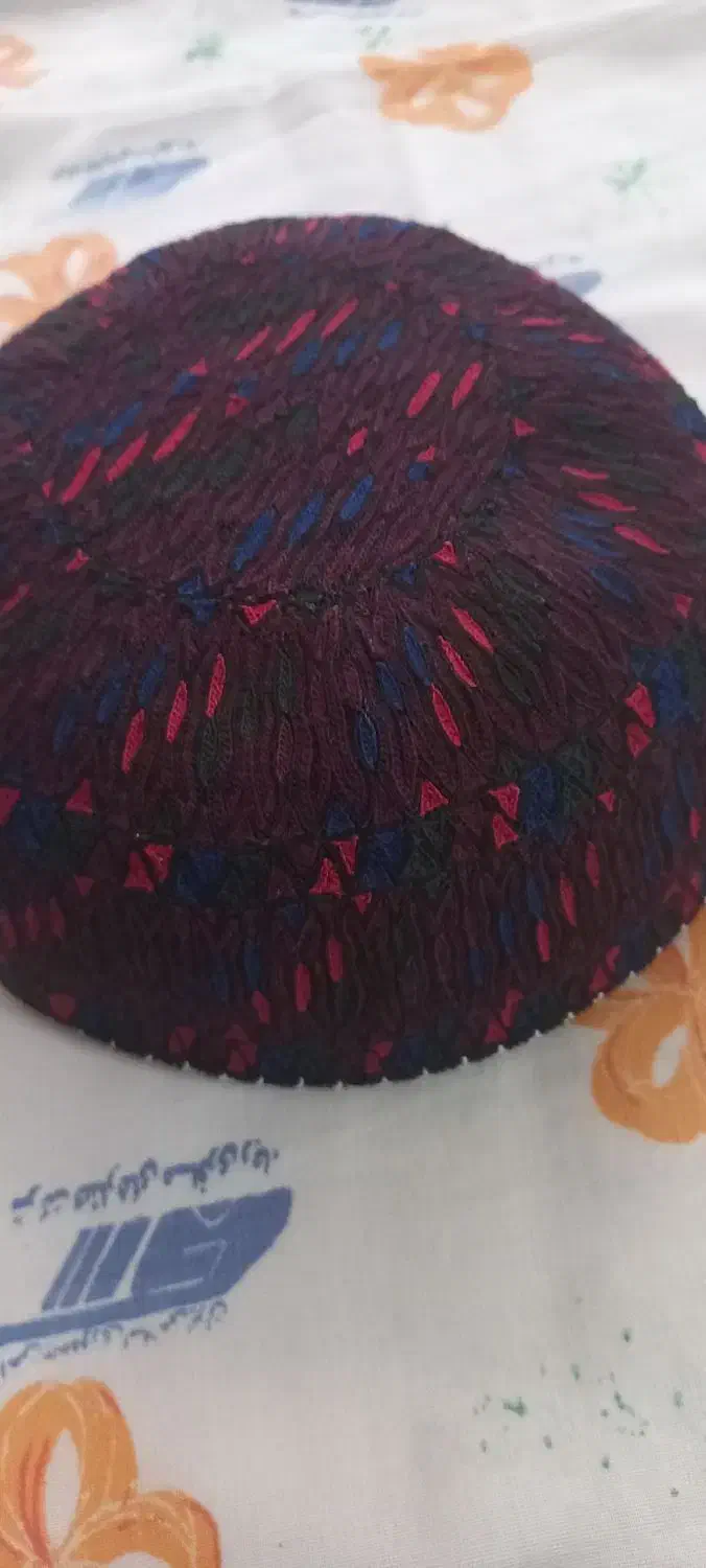 کلاه دست دوزی شده بابهترین نخ|لباس|آق قلا, |دیوار