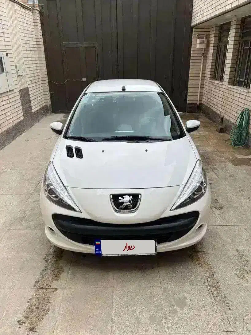 پژو 207i دنده‌ای TU3، مدل ۱۴۰۲|خودرو سواری و وانت|اصفهان, حسین‌آباد|دیوار