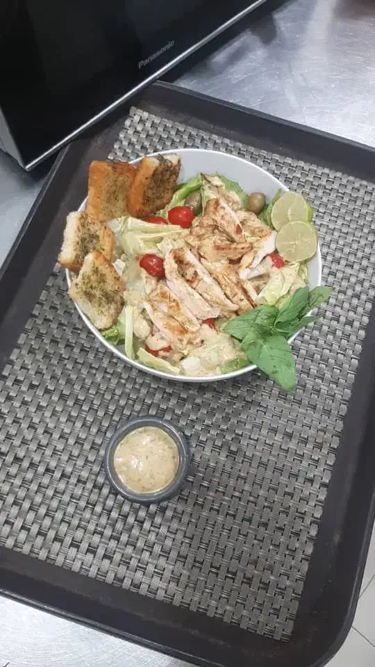 استخدام در رستوران|استخدام خدمات فروشگاه و رستوران|اهواز, کوی پیروزی|دیوار