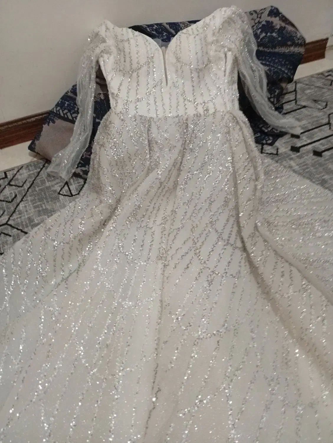 لباس عروس|لباس|پیشوا, |دیوار