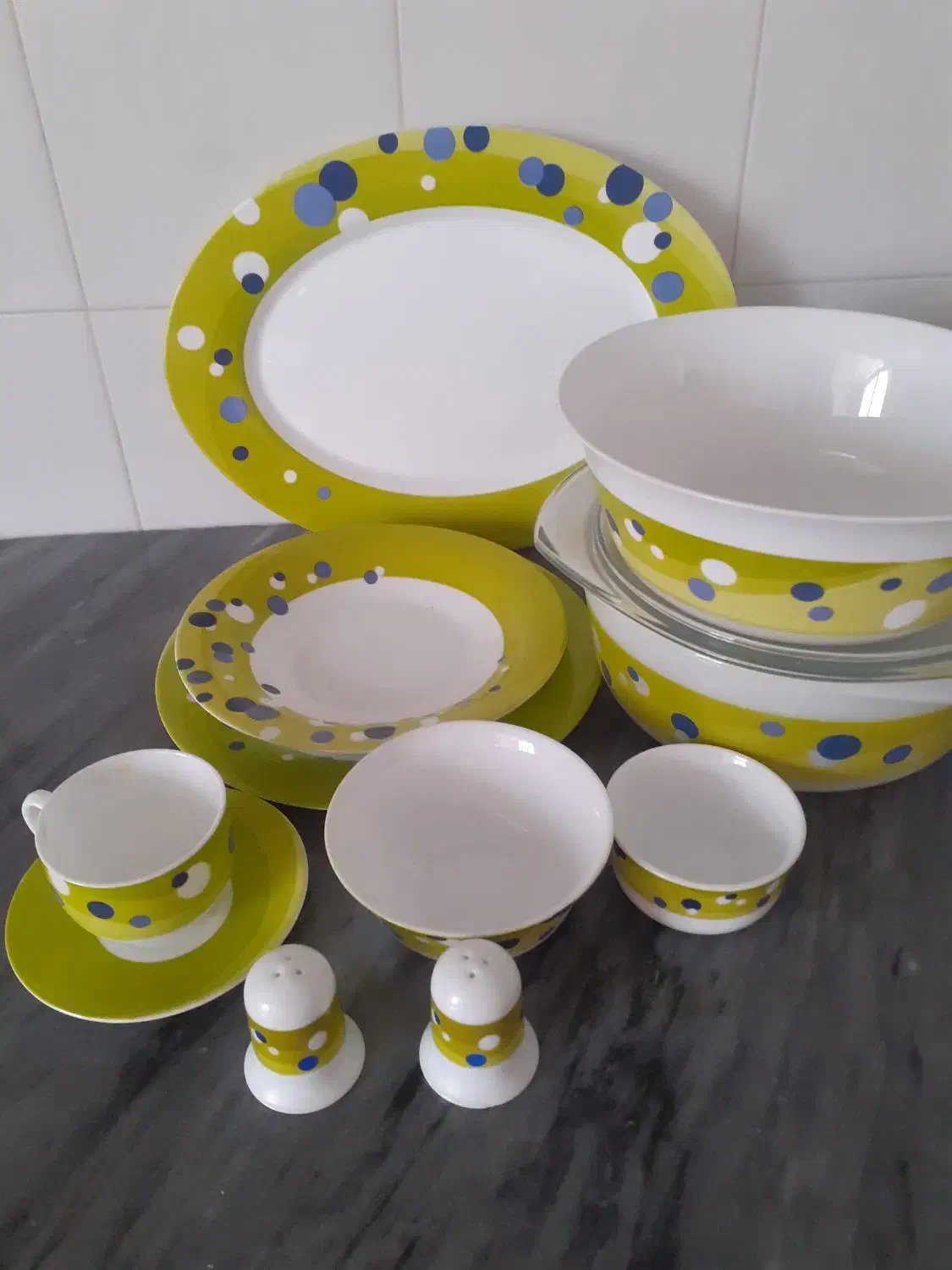 سرویس ۱۲ نفره آرکوپال فیل آبی فرانسه ۸۰تیکه|ظروف سرو و پذیرایی|شهرکرد, |دیوار