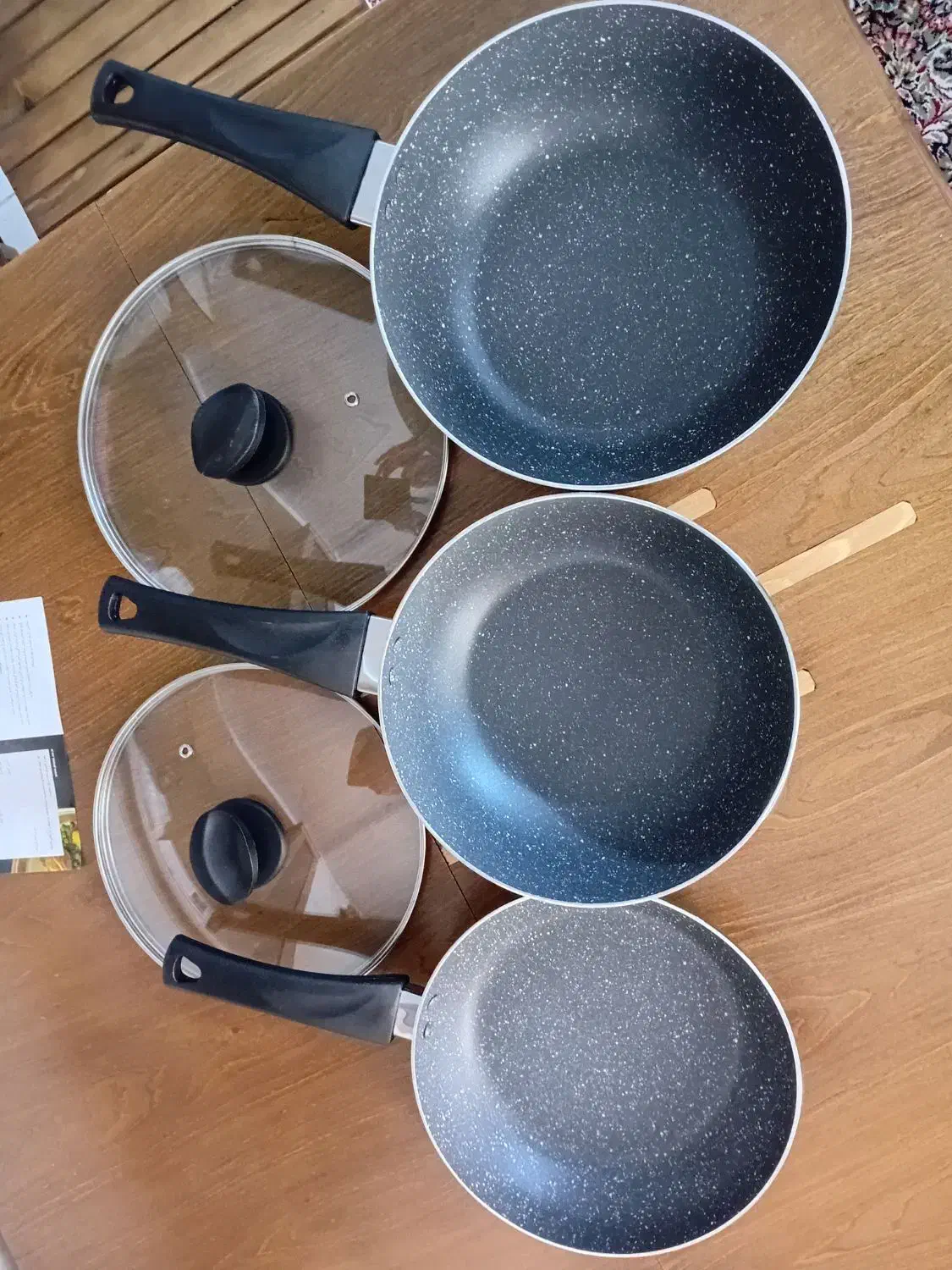 یک سرویس ماهیتابه ۳تایی مارک عروس|ظروف پخت‌وپز|رودهن, |دیوار