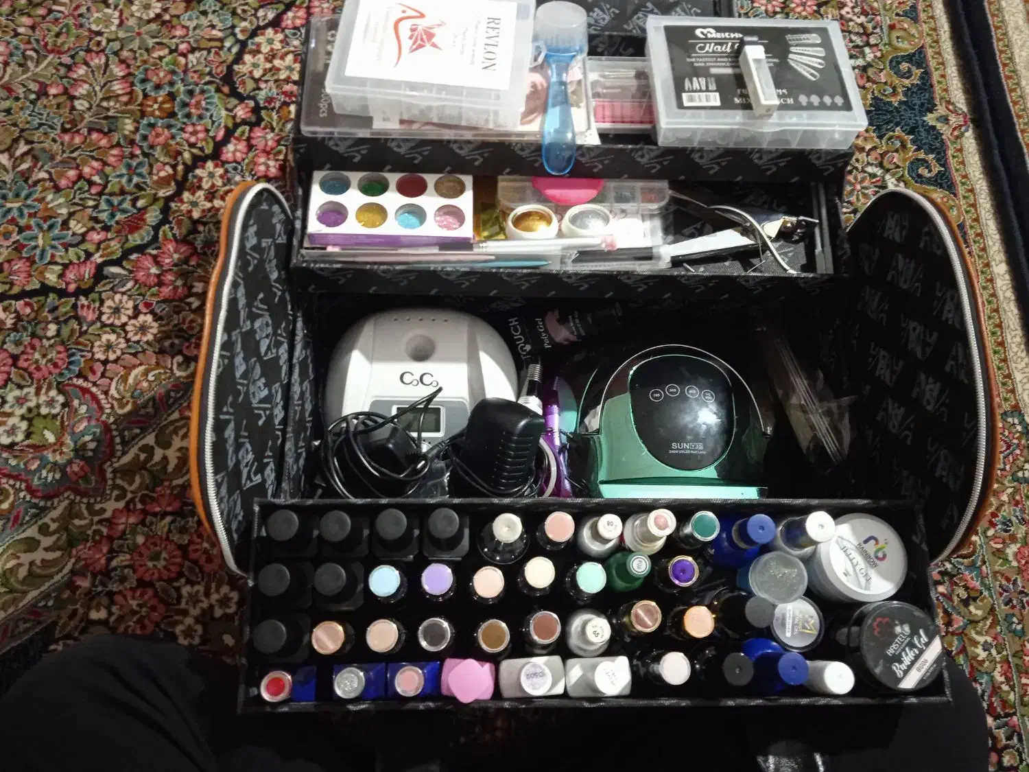 وسایل ناخن|آرایشگاه و سالن‌های زیبایی|یاسوج, |دیوار