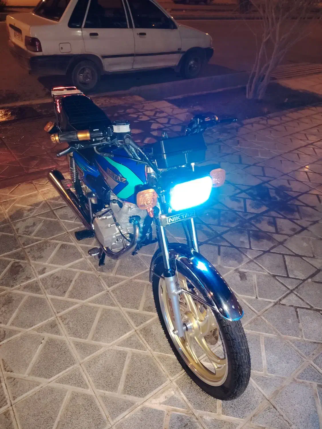 نیکتاز۲۰۰مدل۴۰۴|موتورسیکلت|بیرجند, |دیوار