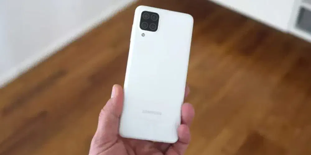 گوشی A12 رنگ سفید 64 کیک رام 4|موبایل|بروجرد, |دیوار