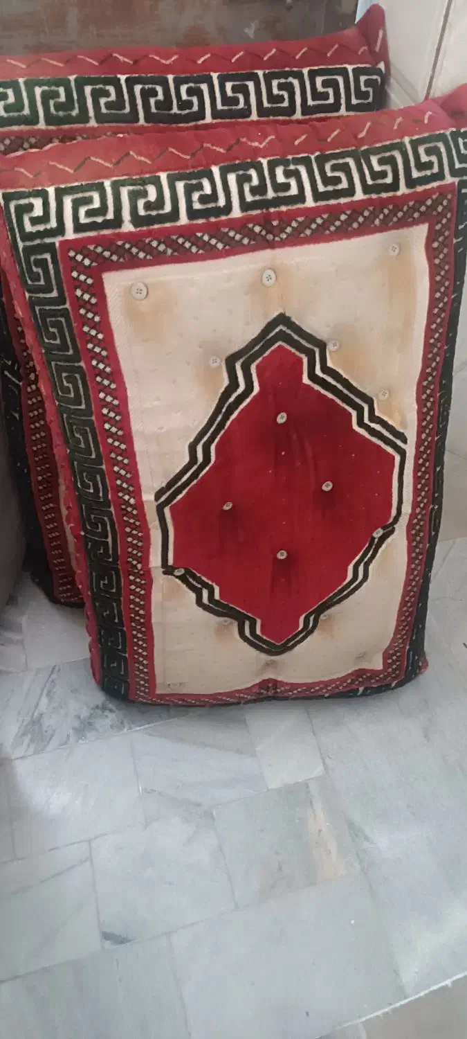 یک جفت پشتی ۳۵۰|پشتی|یزد, |دیوار