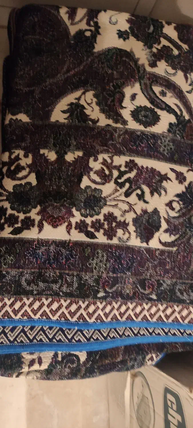 دو عدد رو فرشی|روفرشی|کرمان, |دیوار