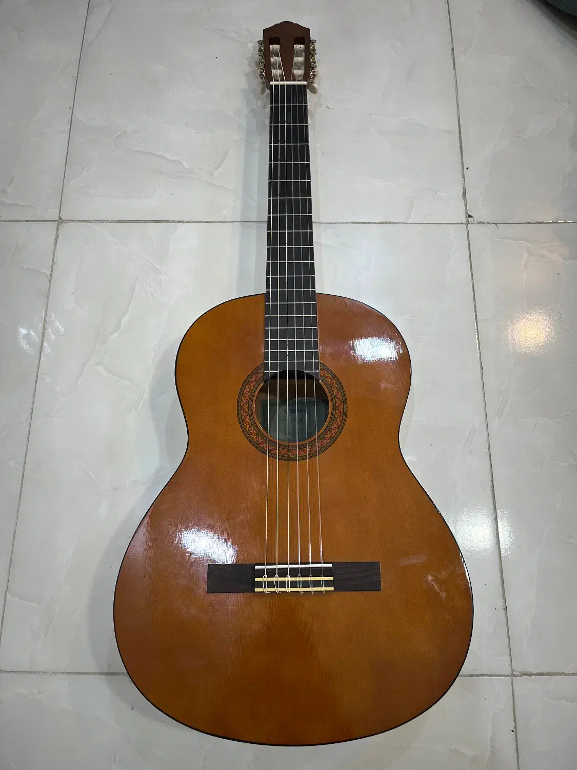 گیتار یاماها C40|گیتار، بیس، امپلیفایر|ملایر, |دیوار