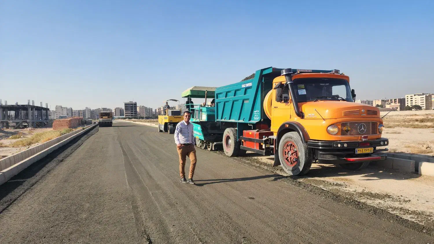 پخش آسفالت و بتن غلطکی rcc زیرسازی جدول محوطه سازی|خدمات پیشه و مهارت|بهارستان, |دیوار