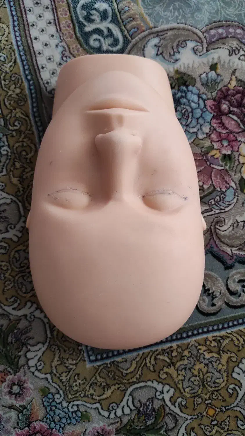 سر مانکن|آرایشگاه و سالنهای زیبایی|اندیشه, اندیشه فاز ۱|دیوار