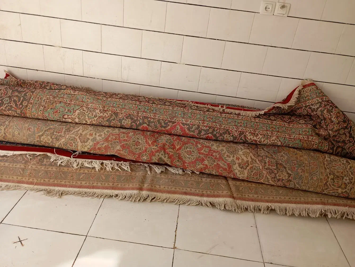 فرش راوند|فرش|کاشان, فاز ۲ ناجی آباد|دیوار