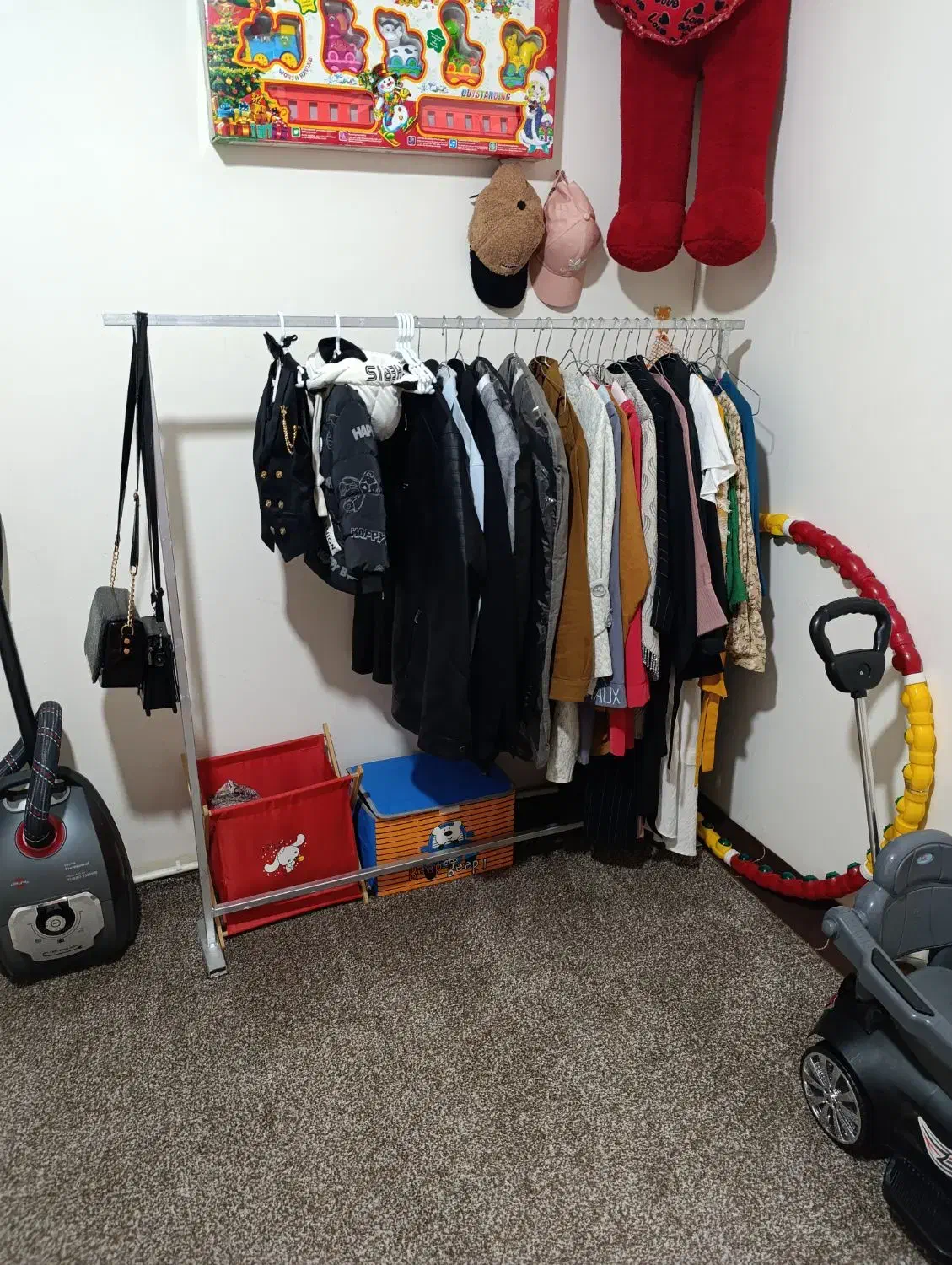 رگال|بندرخت و رخت‌آویز|کرمانشاه, |دیوار