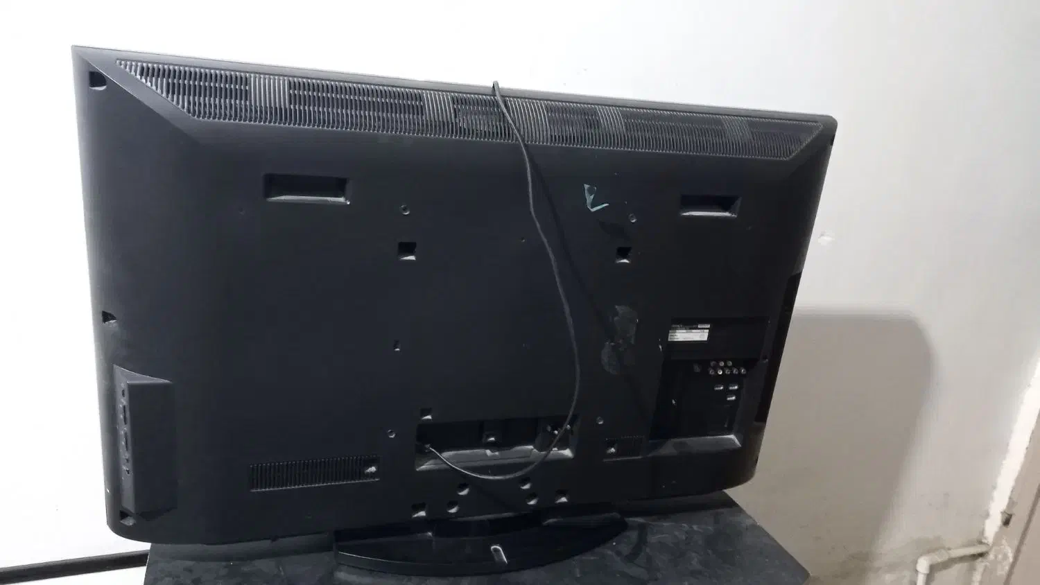 تلویزیون ال سی دی سونی نمایشگر ضربه خورده|تلویزیون و پروژکتور|نسیم‌شهر, |دیوار