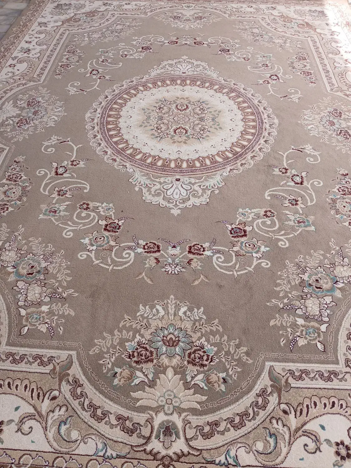 فرش  گردویی سالم|فرش|گناباد, |دیوار