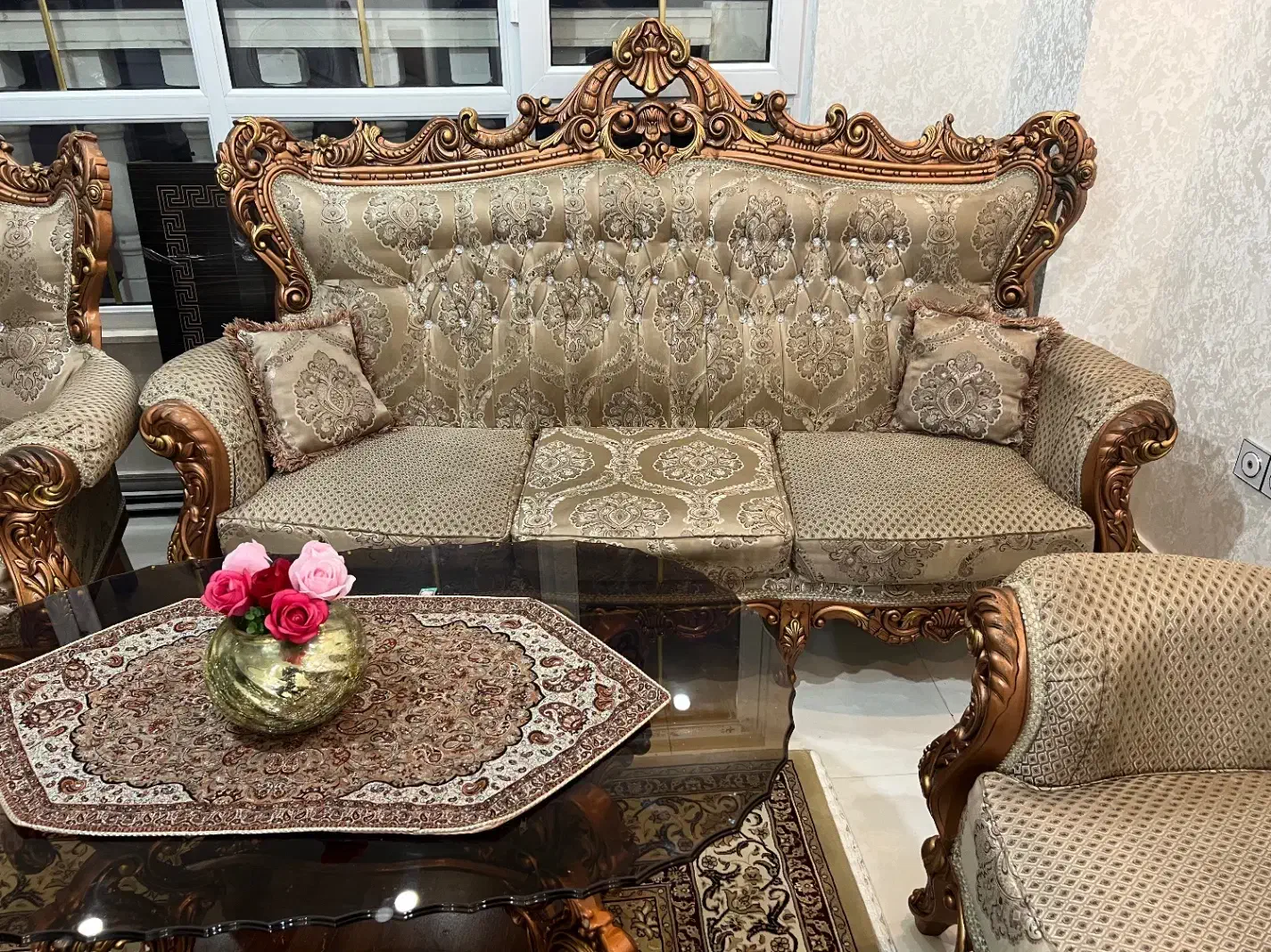 فروش مبل سلطنتی ۹ نفره|مبلمان خانگی و میز عسلی|رشت, منظریه|دیوار