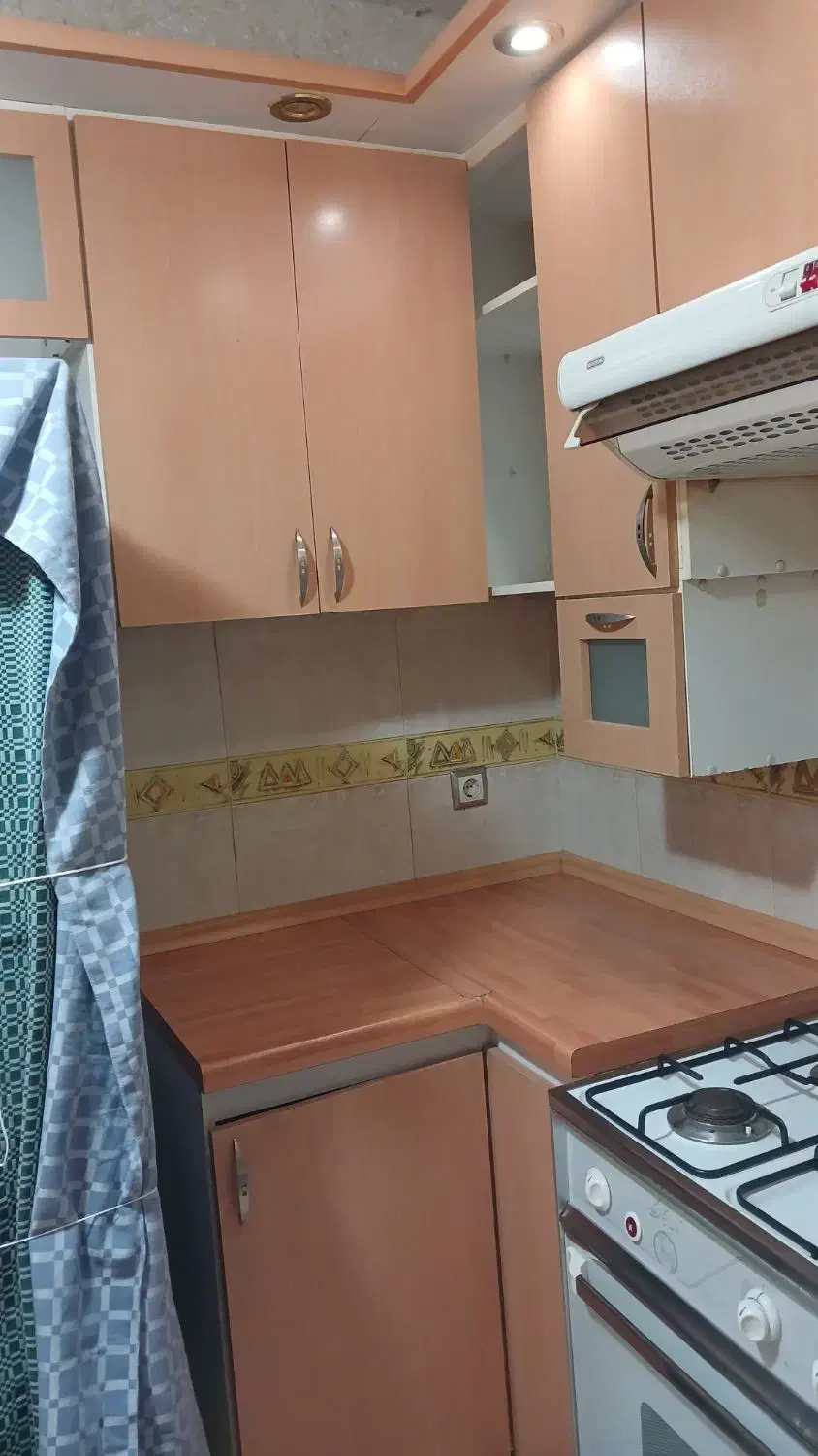 ۷متر کابینت|آبچکان و نظمدهنده ظروف|رشت, لاکانی|دیوار