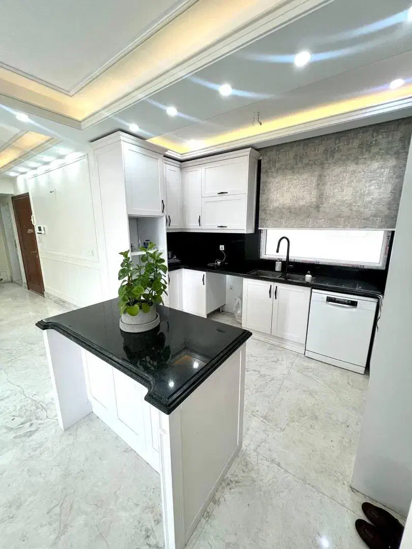 آپارتمان۱۳۵متری  سه خوابه بامستر