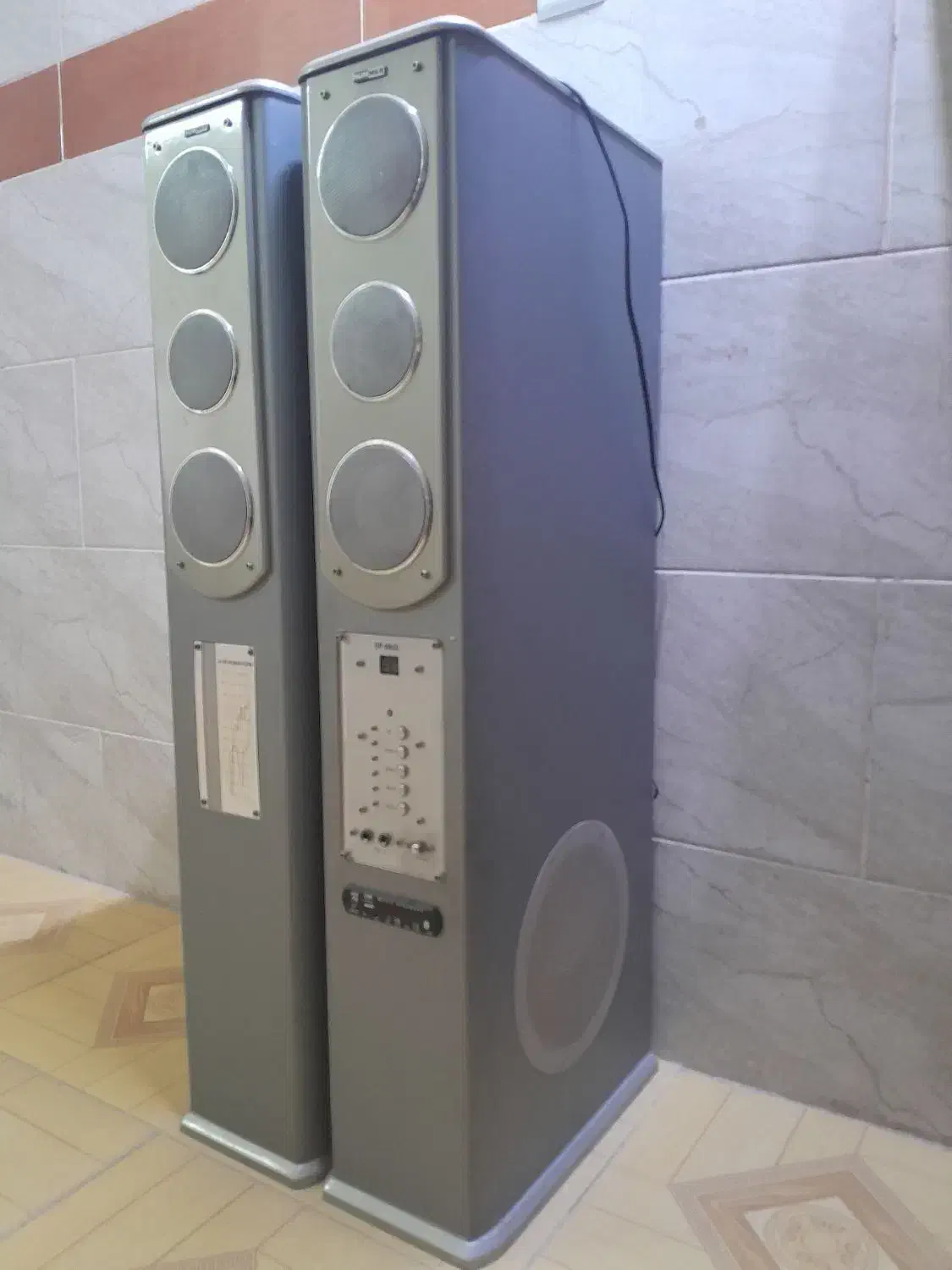 پخش کننده دی وی دی اسپیکرUSBنقدواقساط|پخش‌کننده DVD و ویدیو|یزد, |دیوار