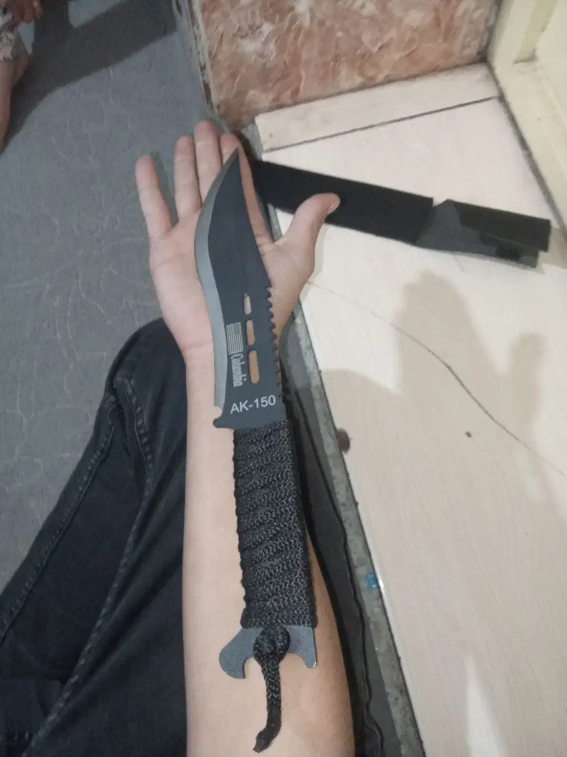 خنجر امریکایی|کلکسیون اشیاء عتیقه|اشنویه, |دیوار