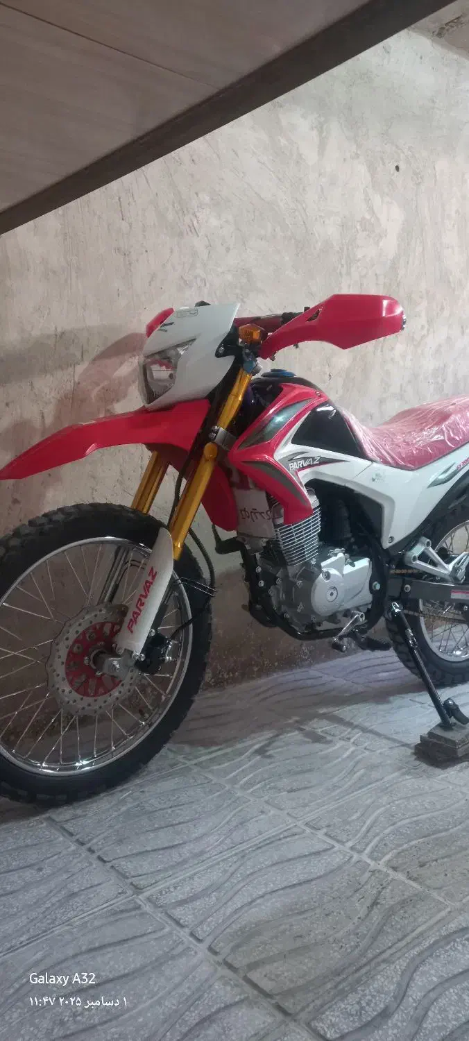 تریل پرواز۲۰۰|موتورسیکلت|کرمانشاه, |دیوار