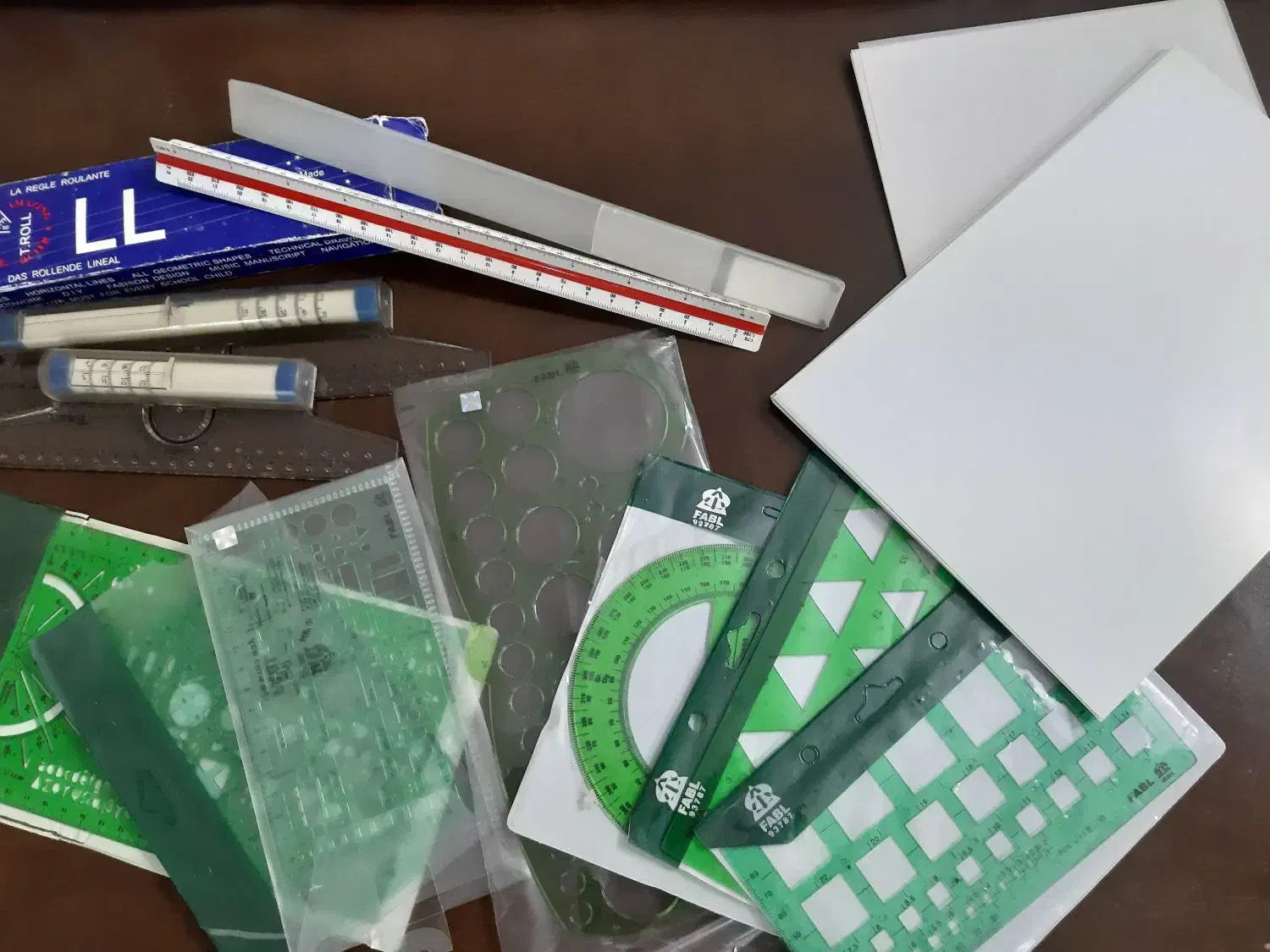 وسایل معماری|لوازم التحریر|فولادشهر, فولادشهر|دیوار