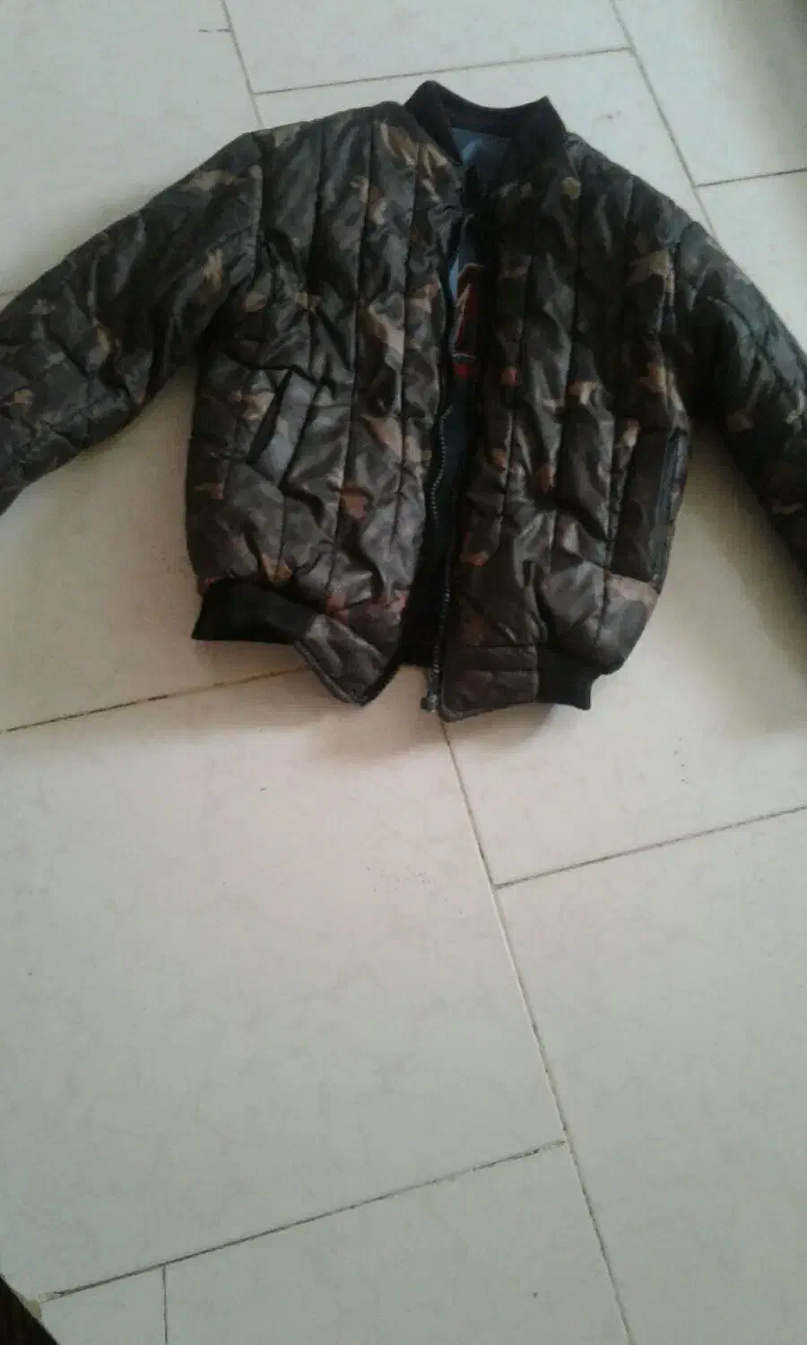 کاپشن|لباس|زاهدان, |دیوار