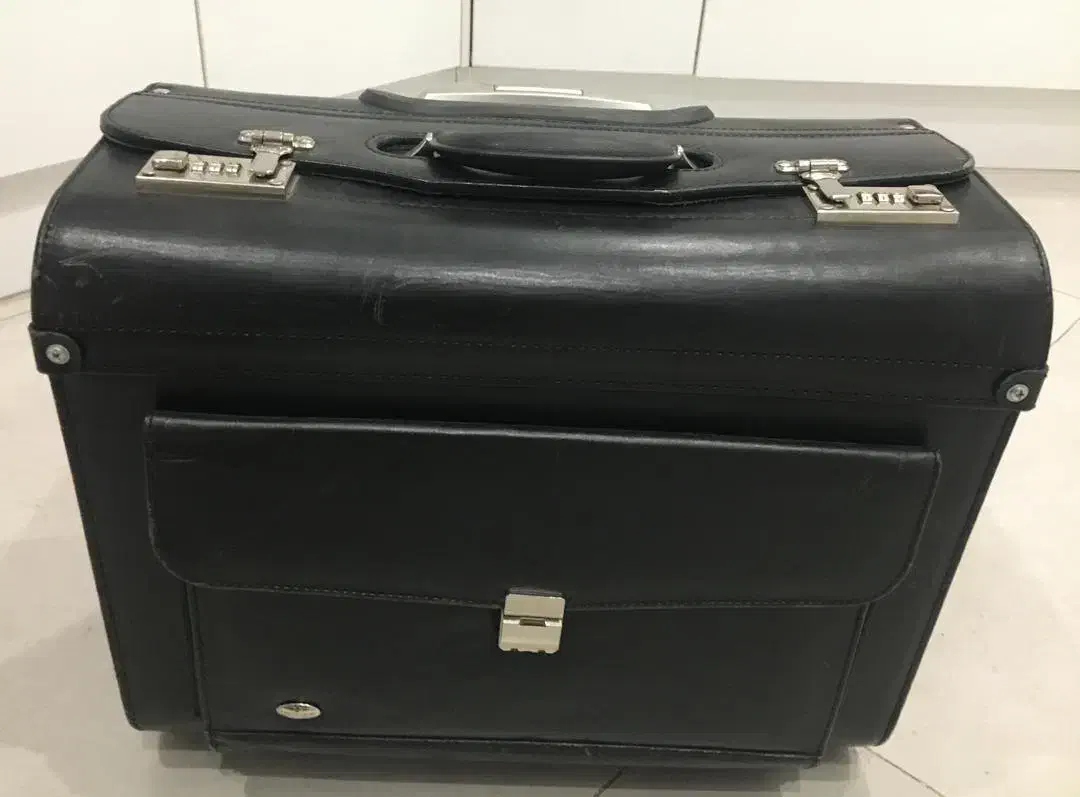 چمدان کابین سایز|کیف، کفش، کمربند|شیراز, تاچارا|دیوار