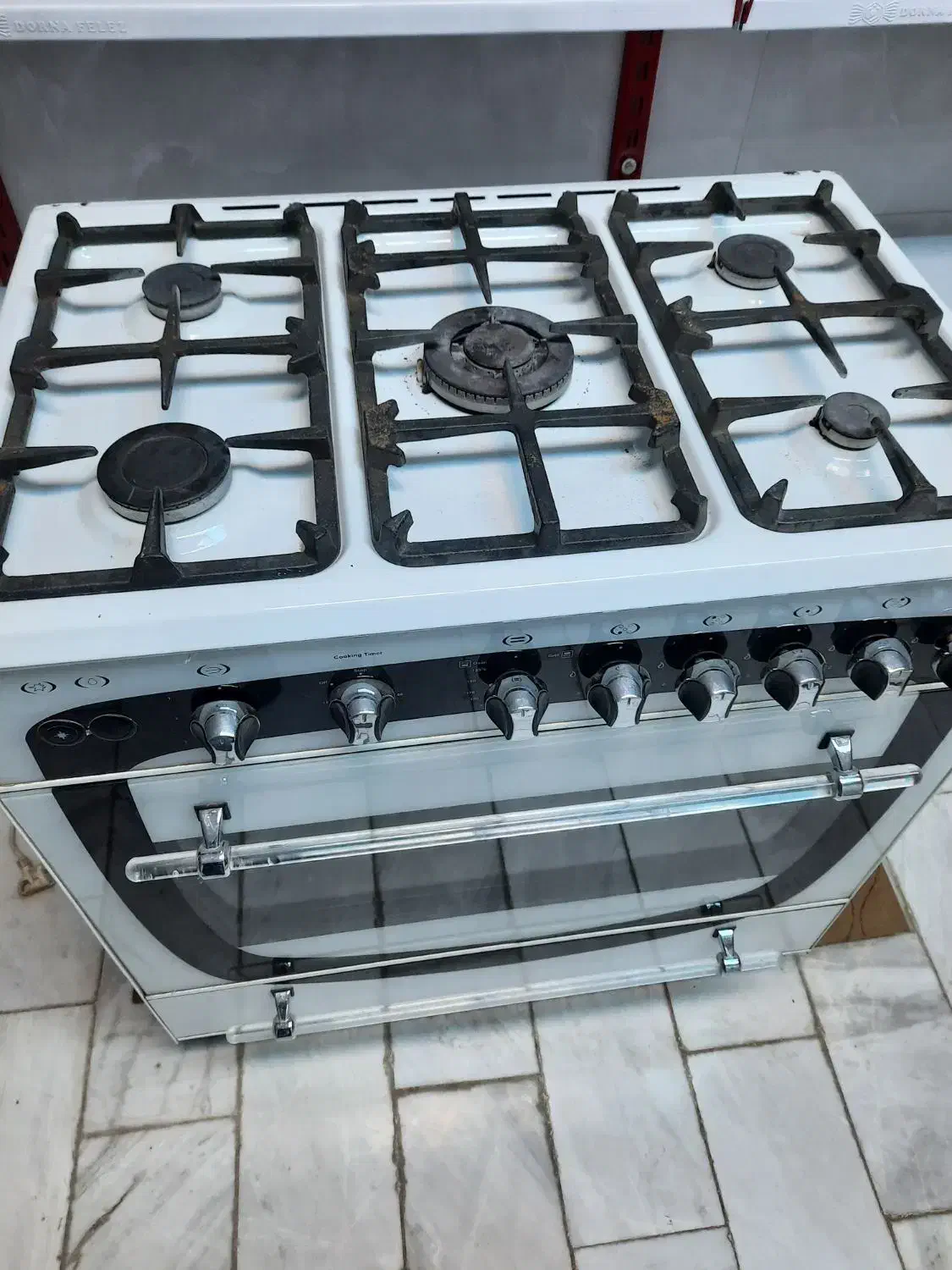 اجاق گاز فردار فرش ۶ متری سالم بخاری و صندلی سالم|حراج|قم, ولیعصر|دیوار