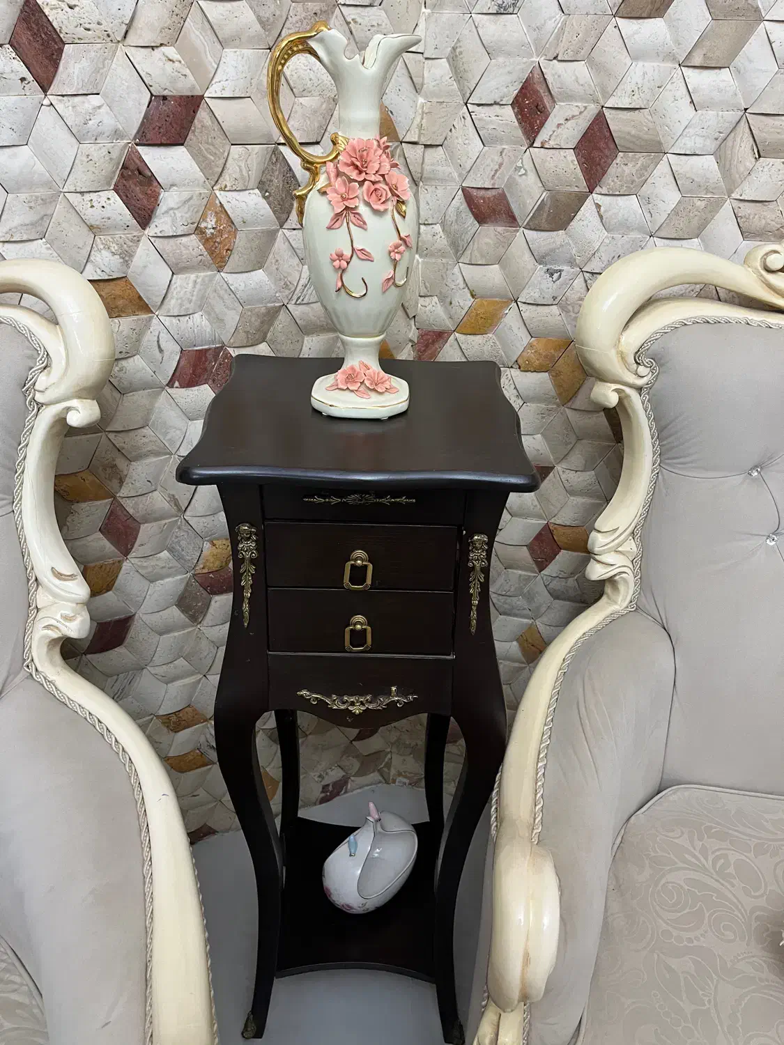 میز تزیینی|مبلمان خانگی و میز عسلی|بندر ماهشهر, |دیوار