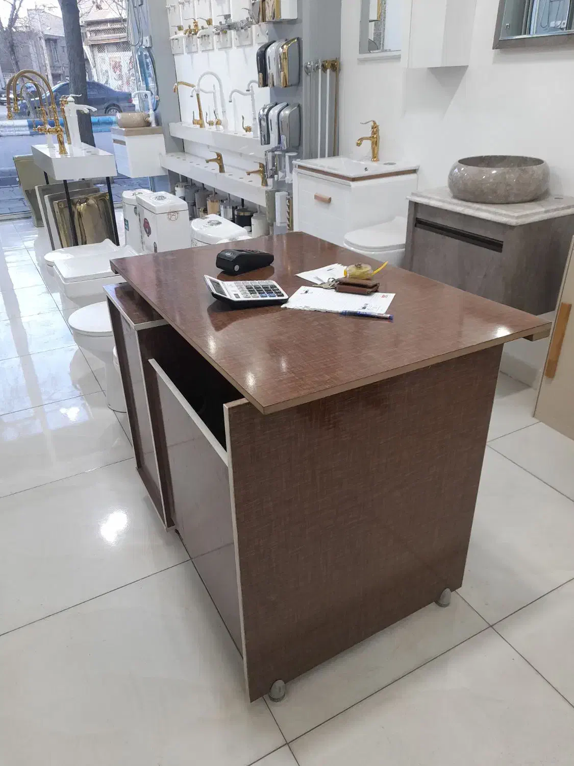 میزمدیریت|مبلمان اداری|میاندوآب, |دیوار