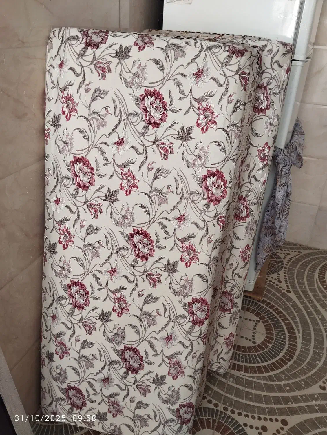 چهارتا پشتی نونو|پشتی|خرمآباد, |دیوار