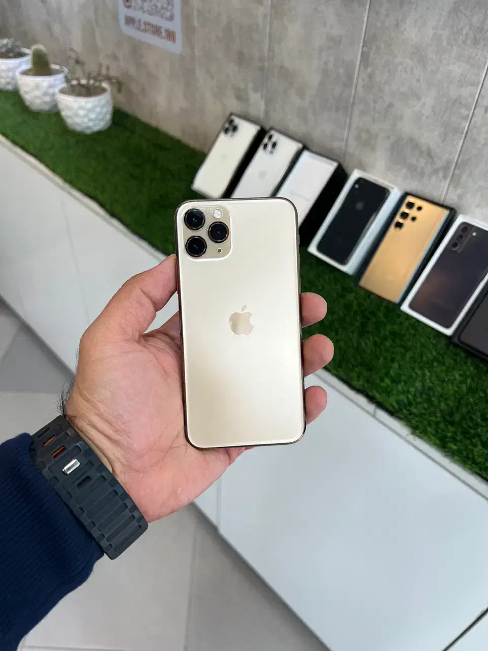ایفون ۱۱ پرو ۲۵۶ گیگ تمیز|موبایل|کرج, اصفهانیها|دیوار