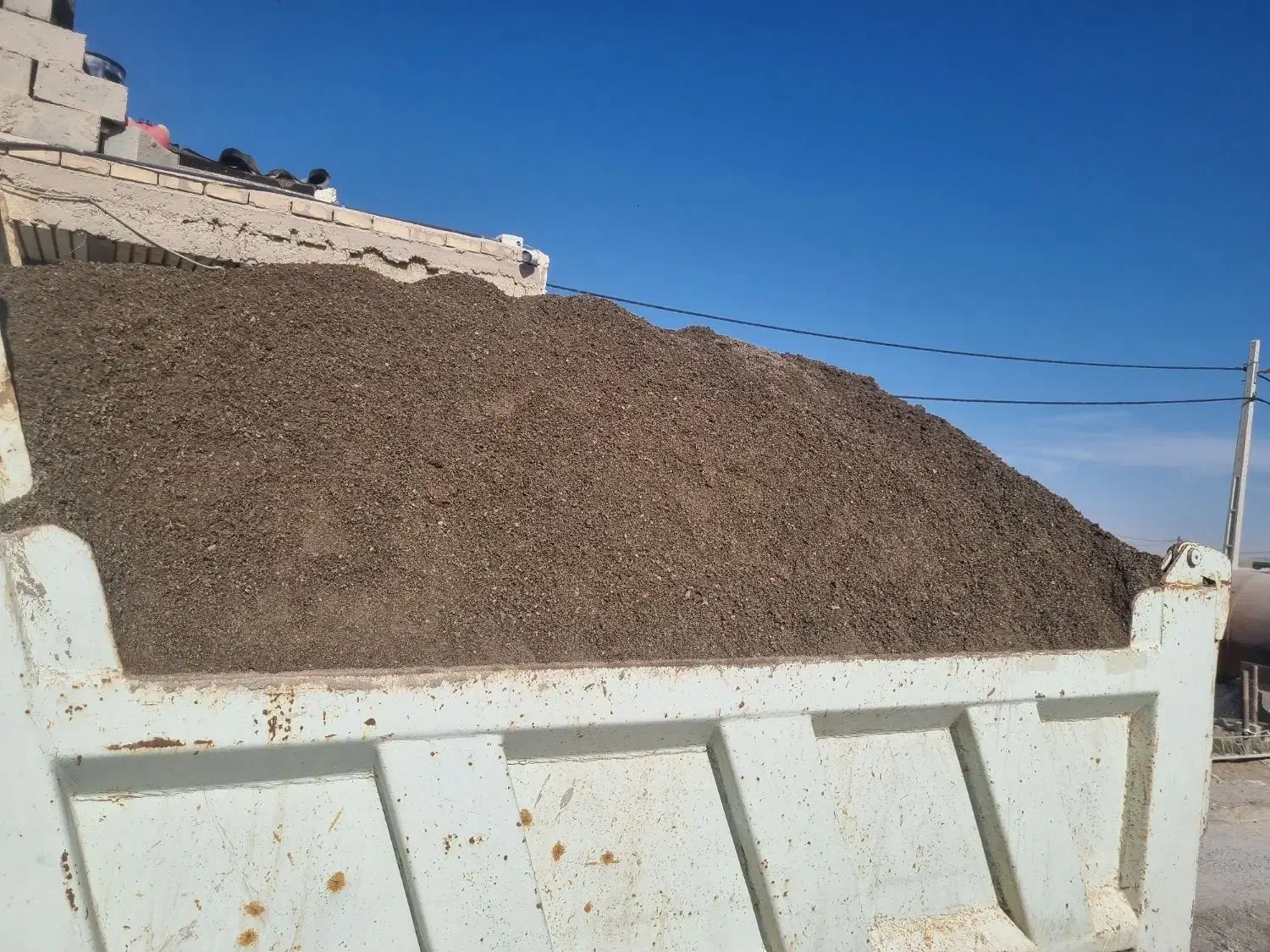 حمل شن وماسه نخودی بادمی آجر باخاور|خدمات حمل و نقل|زابل, |دیوار