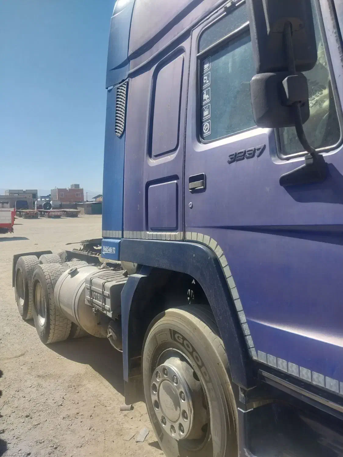 فروش یک دستگاه هوو|خودرو سنگین|مبارکه, |دیوار