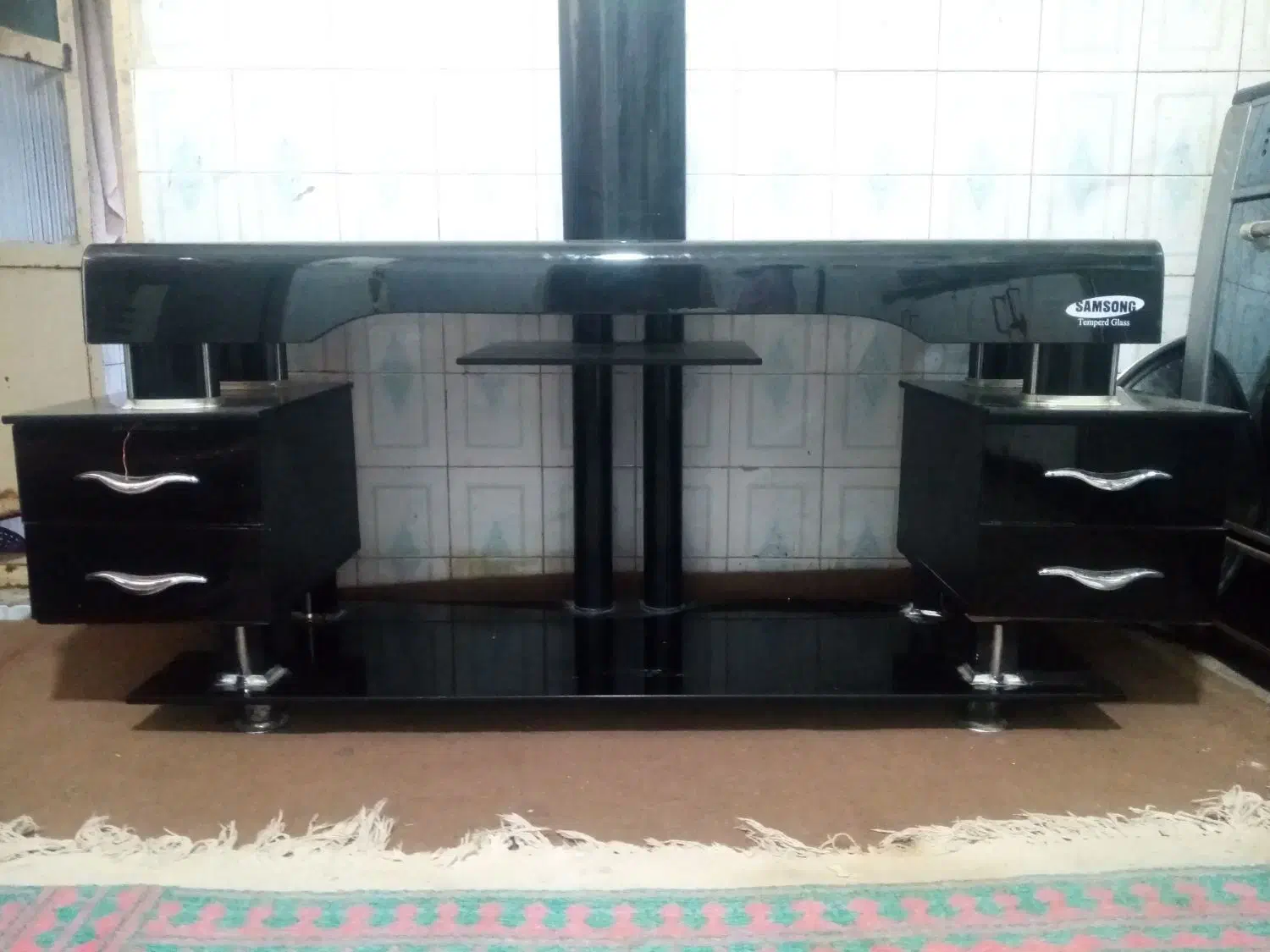 میزشیشه ای چهارکشو|میز تلویزیون|ملک‌آباد, |دیوار