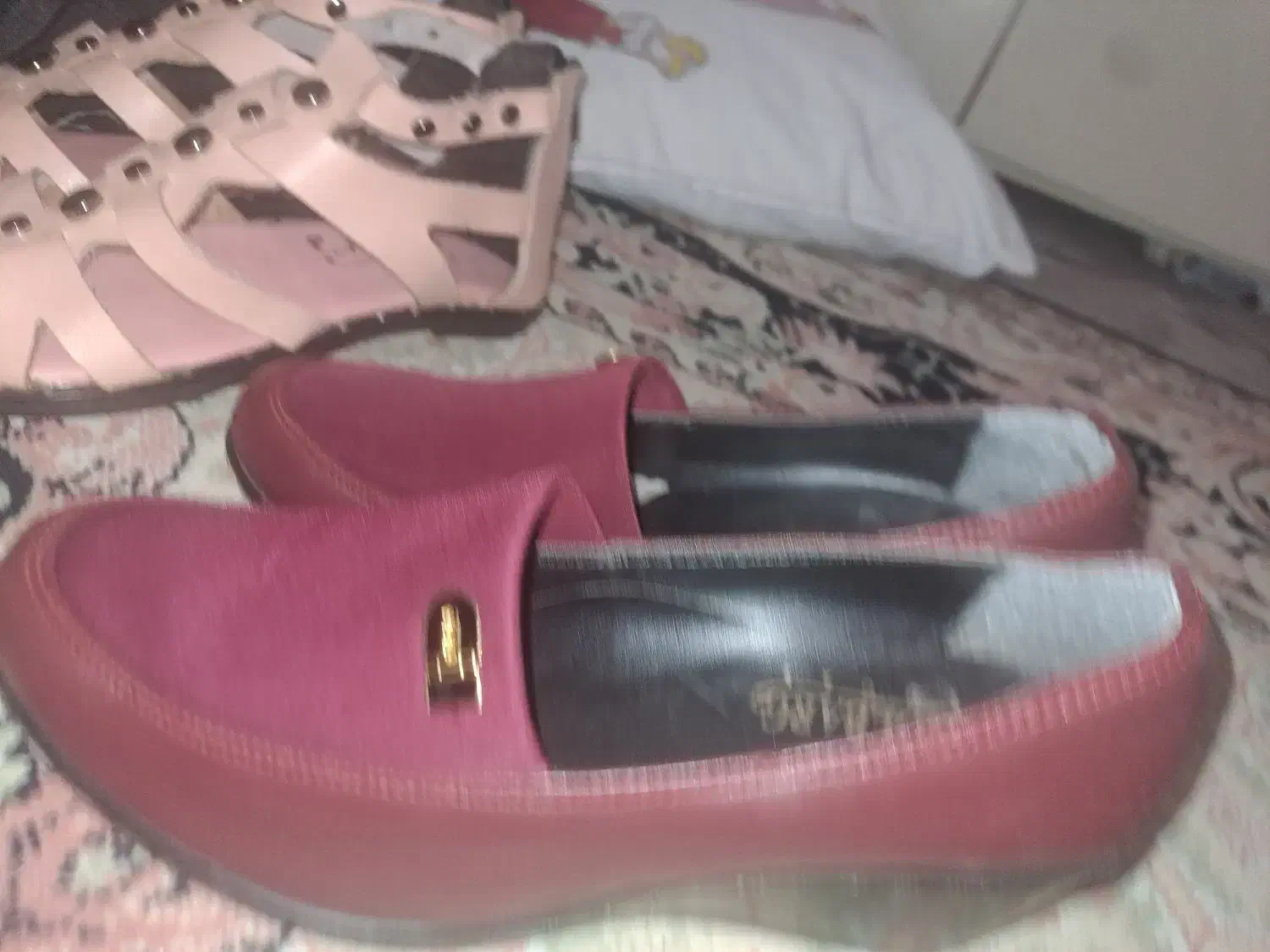 کفش زرشکی چرم اصل نوو سایز ۳۹ وکالباسی|کیف، کفش، کمربند|محمدشهر, محمدشهر|دیوار