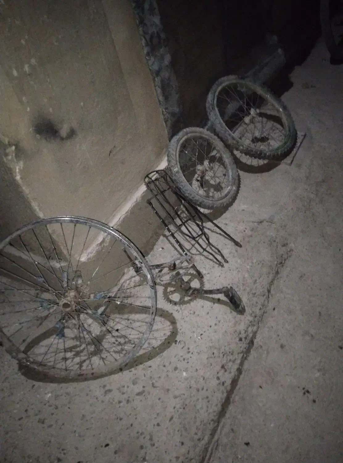 رینگ دوچرخه|دوچرخه، اسکیت، اسکوتر|زهک, |دیوار