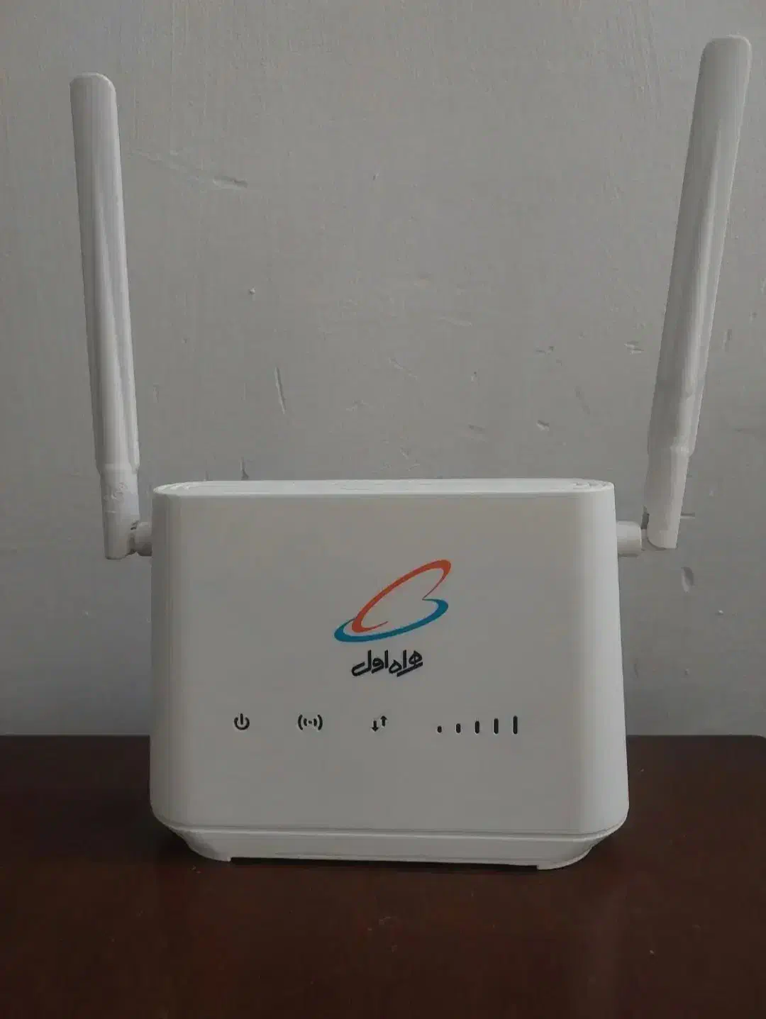 مودم سیم کارتی همراه اول یوتل|مودم و تجهیزات شبکه|قم, پردیسان|دیوار